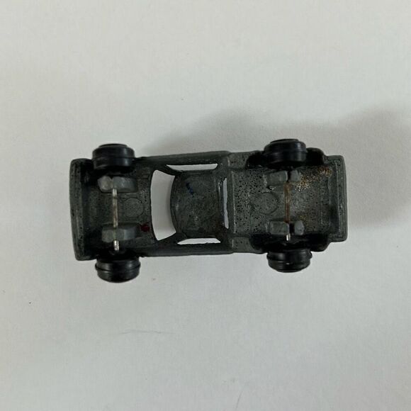 VTG Lot Diecast Trucks Tomica Tootsie Toy Tow Truck Chevy Stepside Pick Up - Picture 4 of 16